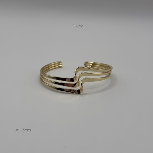 P772